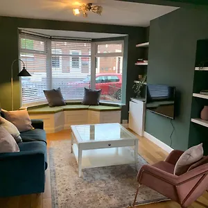 The Perfect Place - Bt9 Belfast